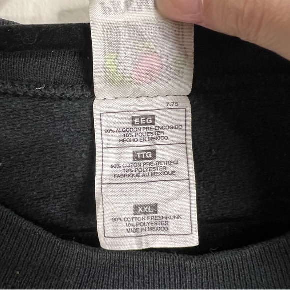 HP 🎉 Vintage Black Christmas Sweatshirt - Picture 7 of 8